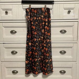 Midi floral skirt